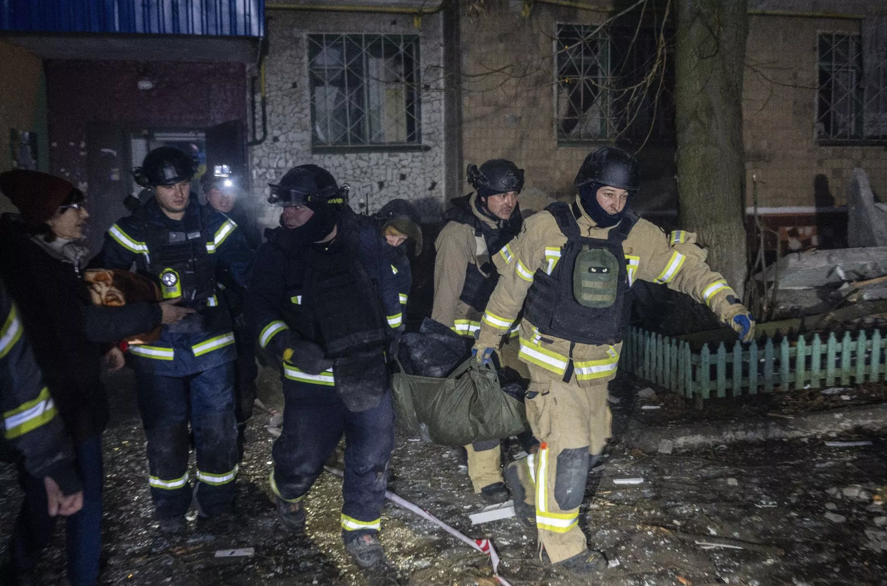 Ukraine Slams “Brutal” Russian Strikes as US‑Brokered Peace Talks Resume in Abu Dhabi